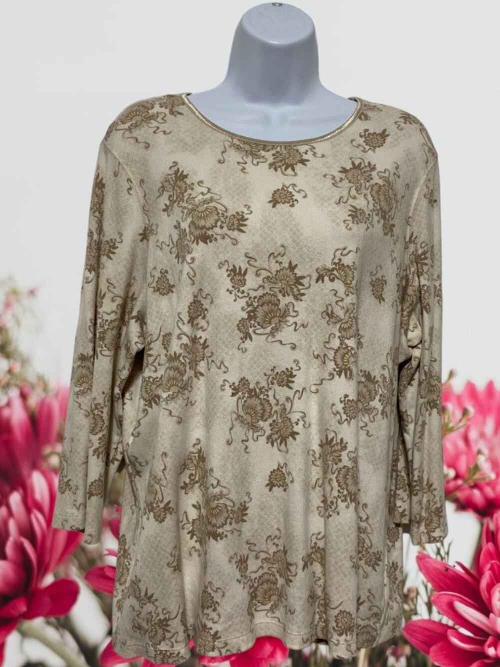 Covington-Women's Plus Size 2X Pullover Top Half Sleeve Floral Design